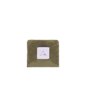 Carica l'immagine nel visualizzatore di Gallery, Roa Packable Knot Bag Taupe