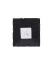 Carica l'immagine nel visualizzatore di Gallery, ROA Laki Packable Knot Bag Black