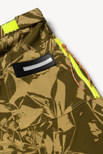 Carica l'immagine nel visualizzatore di Gallery, Aries Crinkle Print Walking Short