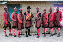 Carica l'immagine nel visualizzatore di Gallery, Regula Tschumi - Buried in Style. Artistic Coffins and Funerary Culture in Ghana