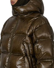 Carica l&#39;immagine nel visualizzatore di Gallery, ROA Cube 650 Fill Power Down Jacket Dark Green