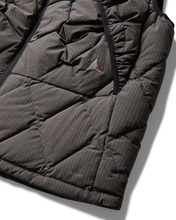 Carica l'immagine nel visualizzatore di Gallery, ROA Nuna 800 Fill Power Pinstriped Down Vest