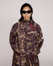 Carica l&#39;immagine nel visualizzatore di Gallery, No Problemo Forest Glitch Nylon Jacket