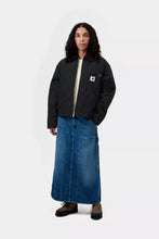 Carica l'immagine nel visualizzatore di Gallery, Carhartt WIP W' OG Detroit Jacket Black / Black stone canvas