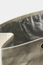 Carica l'immagine nel visualizzatore di Gallery, Carhartt WIP Lunch Bag Natural