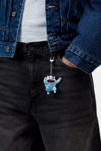 Carica l'immagine nel visualizzatore di Gallery, Carhartt WIP Wiptopia II Chasezor Keychain