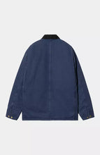 Carica l&#39;immagine nel visualizzatore di Gallery, Carhartt WIP OG Chore Coat Air Force Blue / Black (aged canvas)