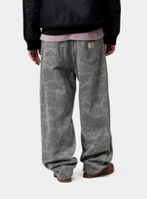 Carica l&#39;immagine nel visualizzatore di Gallery, Carhartt WIP Duck Landon Pant Camo Duck/ Black (heavy bleached)