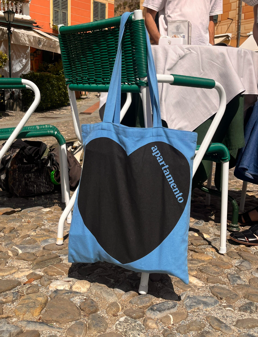 Apartamento Heart Tote Bag