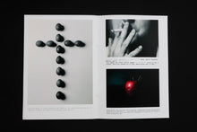 Carica l'immagine nel visualizzatore di Gallery, Sun 16 Zine Issue 05 - Le Assaggiatrici